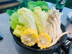 -品也·鲍鱼鸡火锅(皇庭广场店)