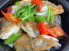 鲩鱼鱼头煲-祈胜邨•顺德鱼生•顺德菜(容桂店)