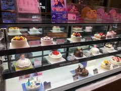 面包甜点陈列柜-巴黎贝甜(龙之梦购物中心虹口店)