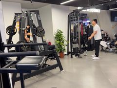 -超鹿运动(达信大厦店)