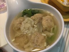 -新大咀港式茶餐厅(宝山万达店)