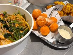 -W COLLECTIVE  DESSERT SHOP