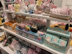 -三丽鸥(北京荟聚店)