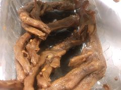 -周黑鸭(武汉天河国际机场五店)
