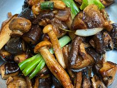 -食间牛排(湖西路店)