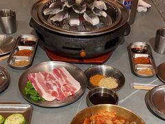 -围炉肉舍丹东海鲜烤肉·烤活鳗(步行街店)