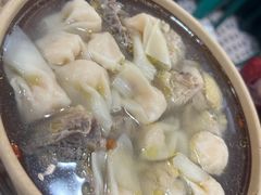 虾肉馄饨炖鸡砂锅-阿金大白·上海菜馆(新天地店)