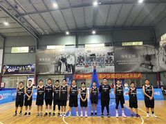 -顶峰篮球俱乐部(南头店)