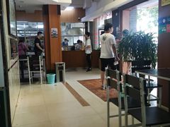 大堂-潮镇老尾牛杂(环城西路店)
