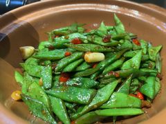 砂锅烧扁豆-新安人家·22年本地餐厅