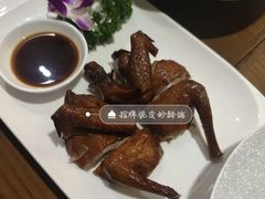 招牌脆皮妙龄鸽-水月周庄铂尔曼酒店-水月荟中餐厅