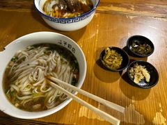 -矮子粉店1985·长沙米粉(湘春路店)