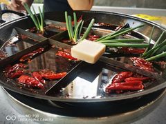 -正贰捌经重庆老火锅(建设路店)