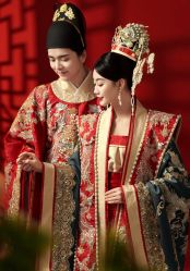 -挪娅婚纱摄影皇家会所