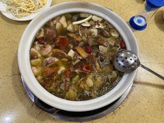 -东巴谷野生菌火锅餐厅