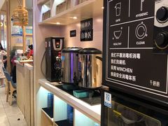 自己倒茶-牛楠楠·香港牛腩茶餐厅(永旺店)