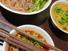 -万记麻辣烫国展总店