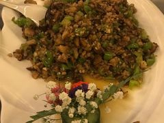 -蔼若春.传承三十年云南菜(金碧公园店)