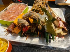 -两三事小郡肝串串香火锅(桂庙店)