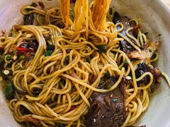 -万方圆拌粉瓦罐汤(九江湖滨店)