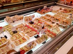 -巴黎贝甜(大宁国际商业广场店)