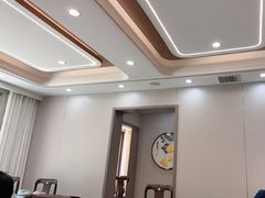 -龙香居海鲜浑锅家常菜·特色驴肉