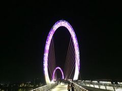 -南京眼步行桥
