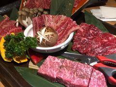 -炼火烤肉店