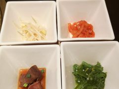 -山川小町·极番烧肉(新地假日广场店)