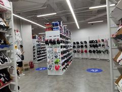 -BIGOFFS 超级折扣(仁恒伊势丹店)