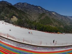 -大别山南武当滑雪场