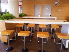 -麦当劳(展览路店)