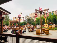 游乐设施 胡迪牛仔嘉年华-上海迪士尼度假区