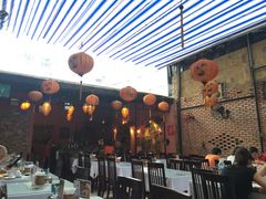 -Lanterns Vietnamese Restaurant