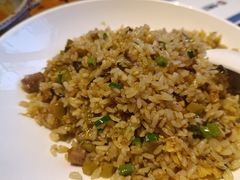 酸豆角牛肉炒饭-肉串汪(月坛店)