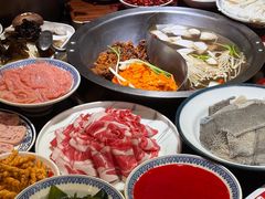 -沸炉重庆老火锅(军事博物馆店)