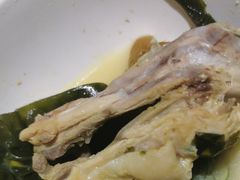 -洪氏嗨捞·广东猪肚鸡·椰子鸡火锅(西咸万象城店)