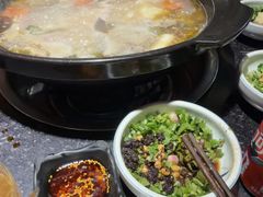-小饕荟雅安贡椒鱼鲜馆(广福桥店)
