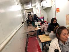 大堂-玲玲米粉·新疆现炒米粉(大十字总店)