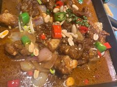 馋嘴牛蛙锅-蜜桃餐厅·江浙融合菜(荟聚购物中心店)