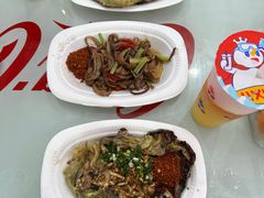 -鸿通城购物中心