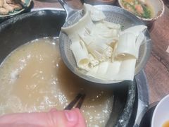 -蘑界·野生菌火锅(深业上城店)