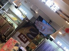 -爱革·洗衣改衣·洗鞋修鞋·洗包修包·奢侈品护理(宝地广场店)