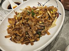 -朱记乳鸽王·非遗石岐乳鸽·全鸽宴(大兴旗舰店)