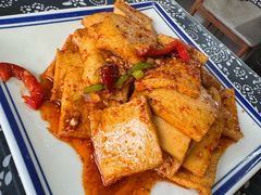 -八两八金·莱芜特色炒鸡(市南漳浦路店)