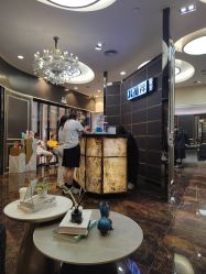 点击看大图 -八佰伴8008星级形象店