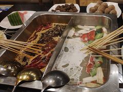 -百年川椒重庆老火锅(光谷店)