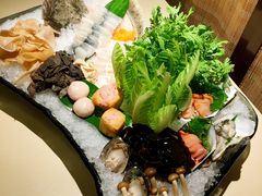 -余欢领鲜火锅(新街口店)