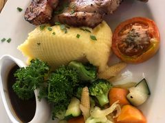 -Bamboo Bar & Grill Restaurant