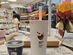 -85度C(生甜甜圈研究工坊·上海平凉店)